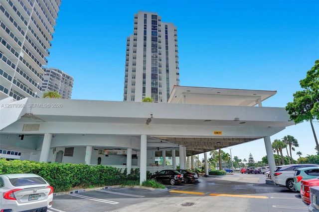 20515 E Country Club Drive 346, Aventura, FL 33180