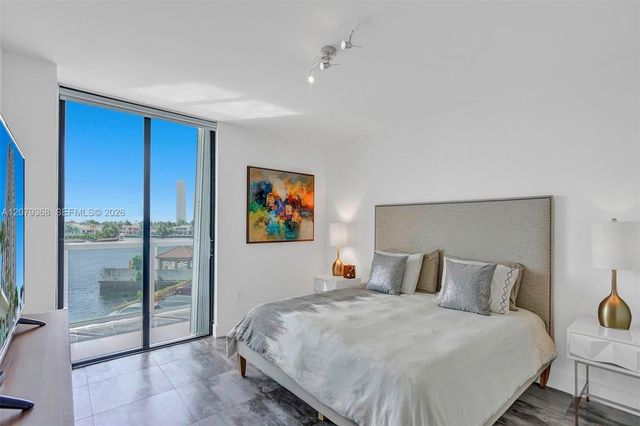 20515 E Country Club Drive 346, Aventura, FL 33180