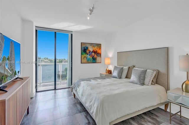20515 E Country Club Drive 346, Aventura, FL 33180