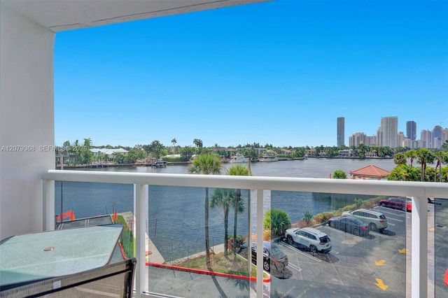 20515 E Country Club Drive 346, Aventura, FL 33180