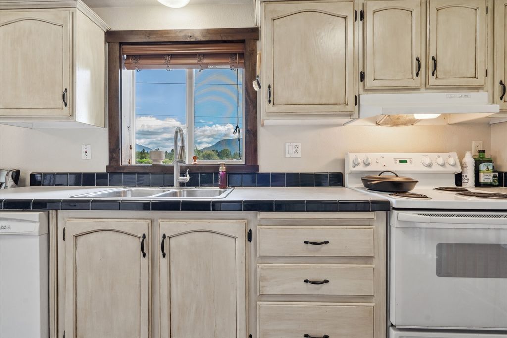 79 & 83 Sweebee Lane, Columbia Falls, MT 59912 photo 71