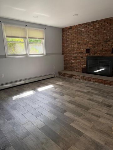 7 Valley View Rd, Chester Boro, NJ 07930