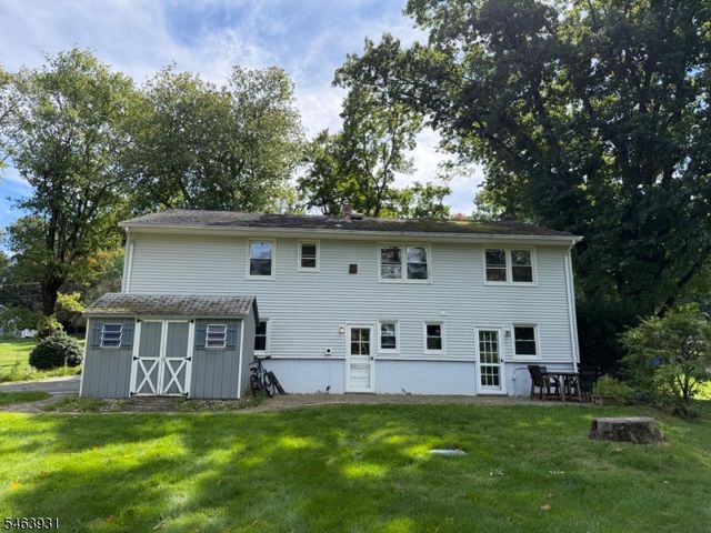 7 Valley View Rd, Chester Boro, NJ 07930