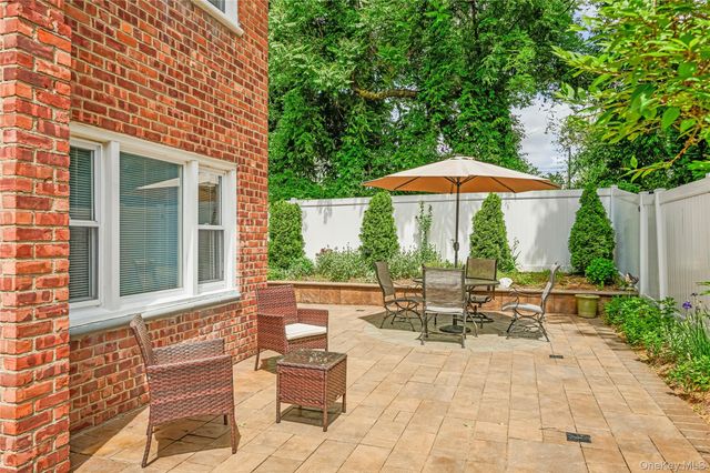 1600 Grand A Avenue T1, Baldwin, NY 11510