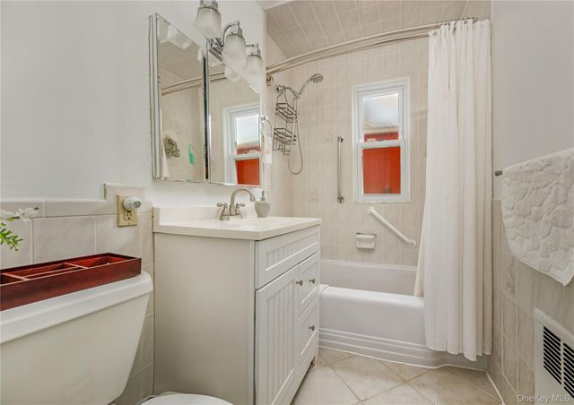 1600 Grand A Avenue T1, Baldwin, NY 11510