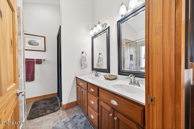 499 Hemlock Lane, Spencer, TN 38585