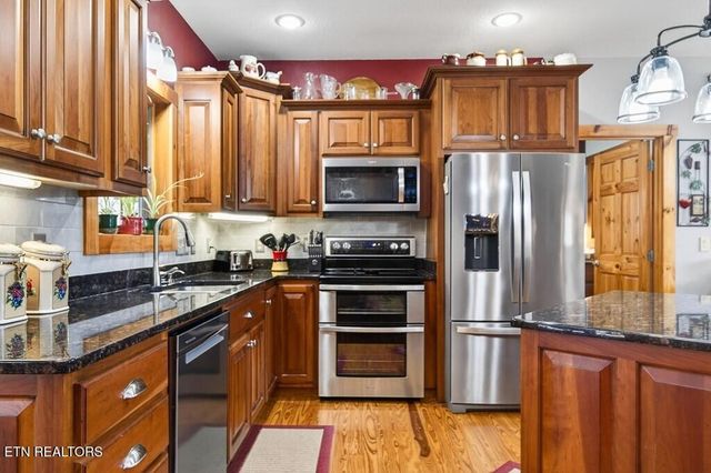 499 Hemlock Lane, Spencer, TN 38585