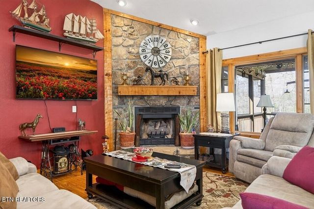 499 Hemlock Lane, Spencer, TN 38585