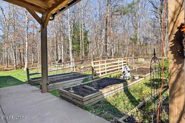 499 Hemlock Lane, Spencer, TN 38585