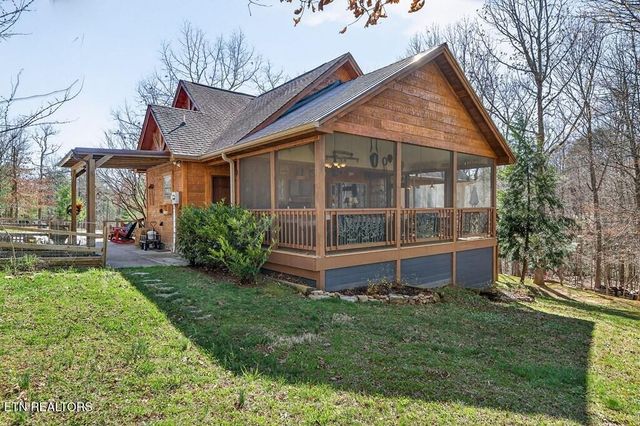 499 Hemlock Lane, Spencer, TN 38585