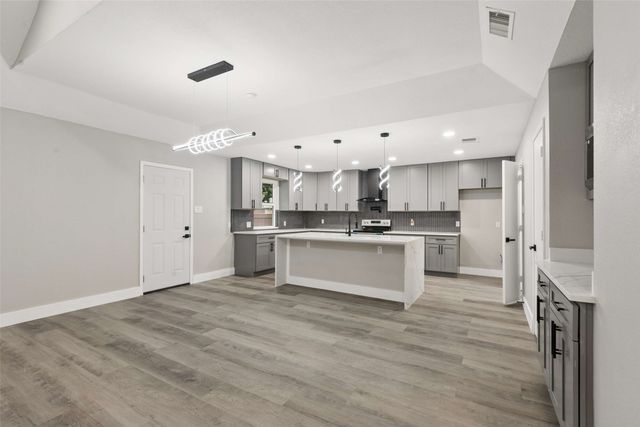 5600 Bogota Drive, North Richland Hills, TX 76180