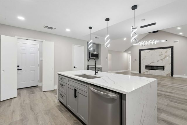 5600 Bogota Drive, North Richland Hills, TX 76180