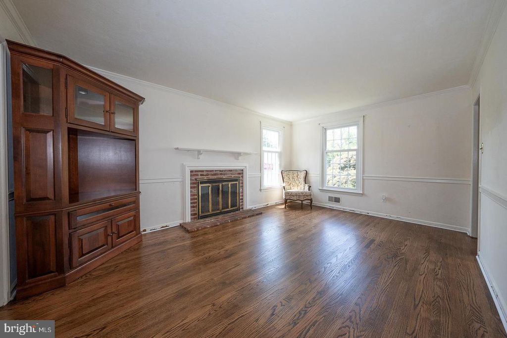 85 N SPRING LN, Phoenixville, PA 19460