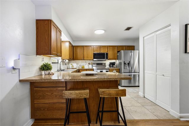 922 NW 39TH DRIVE, Gainesville, FL 32605
