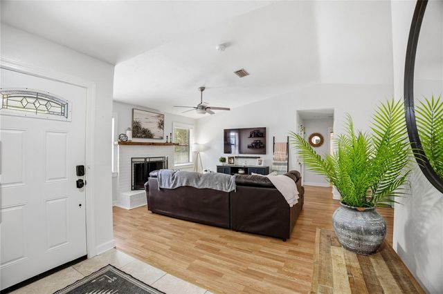922 NW 39TH DRIVE, Gainesville, FL 32605