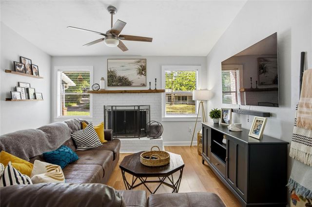 922 NW 39TH DRIVE, Gainesville, FL 32605