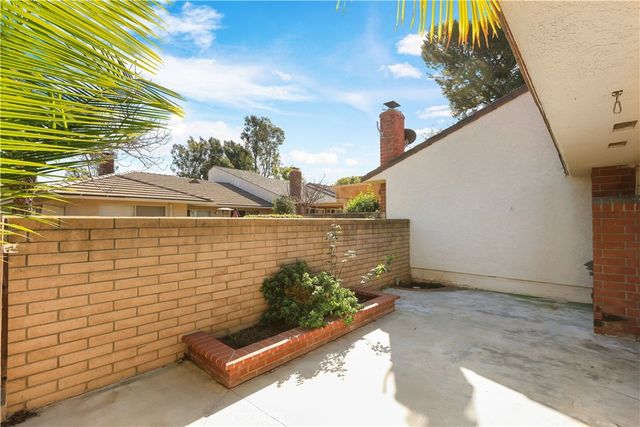 5136 Thorn Tree Lane, Irvine, CA 92612