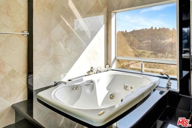 3681 Alta Mesa Drive, Studio City, CA 91604