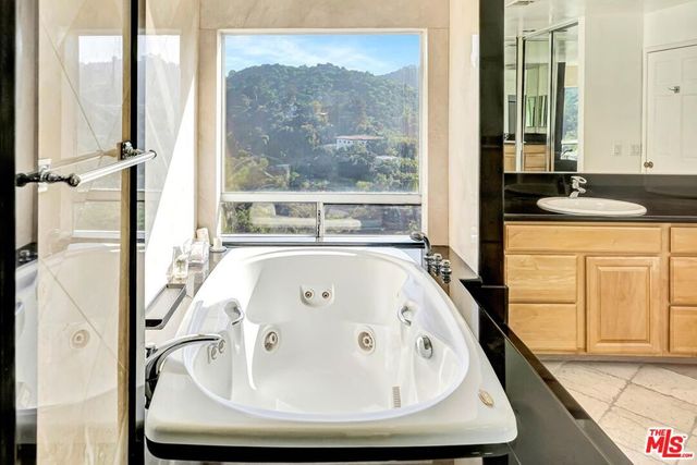 3681 Alta Mesa Drive, Studio City, CA 91604