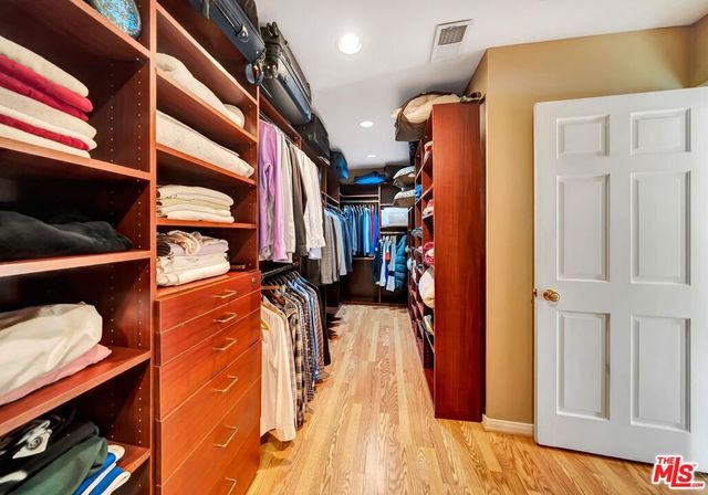 3681 Alta Mesa Drive, Studio City, CA 91604