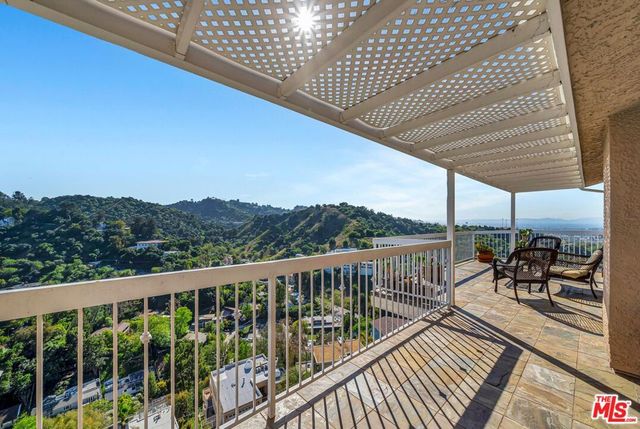 3681 Alta Mesa Drive, Studio City, CA 91604