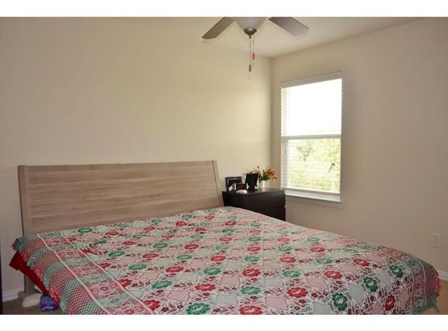 13743 Mckinney Creek Lane, Houston, TX 77044