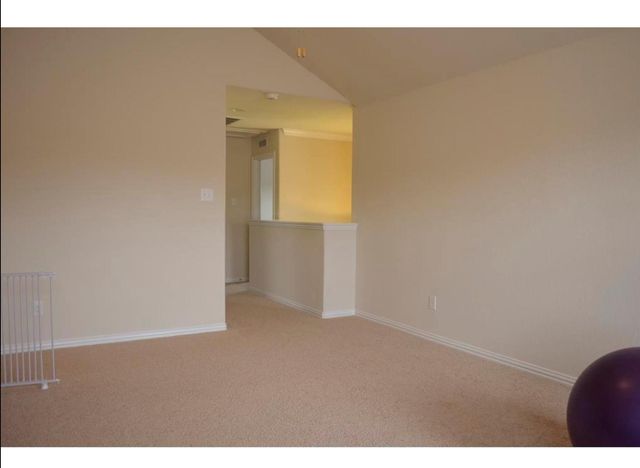 13743 Mckinney Creek Lane, Houston, TX 77044