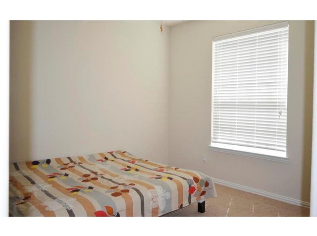 13743 Mckinney Creek Lane, Houston, TX 77044