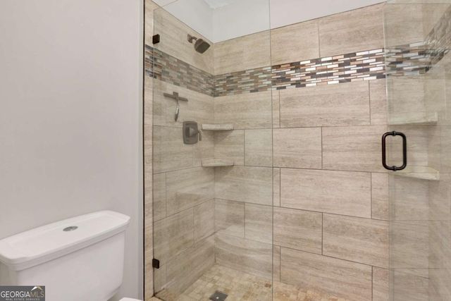 1074 Peachtree Walk NE B414, Atlanta, GA 30309