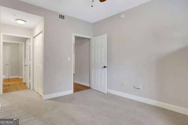 1074 Peachtree Walk NE B414, Atlanta, GA 30309