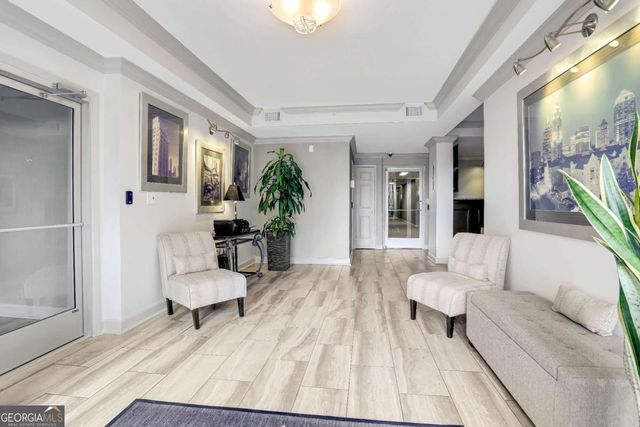 1074 Peachtree Walk NE B414, Atlanta, GA 30309