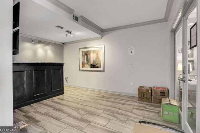 1074 Peachtree Walk NE B414, Atlanta, GA 30309