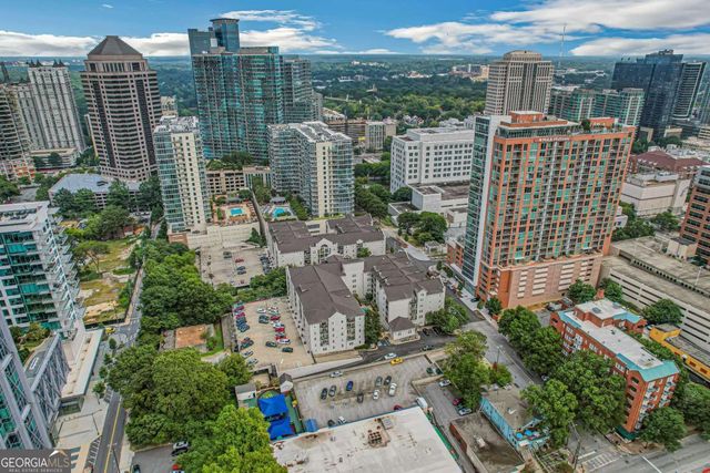 1074 Peachtree Walk NE B414, Atlanta, GA 30309