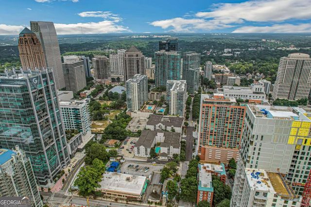 1074 Peachtree Walk NE B414, Atlanta, GA 30309