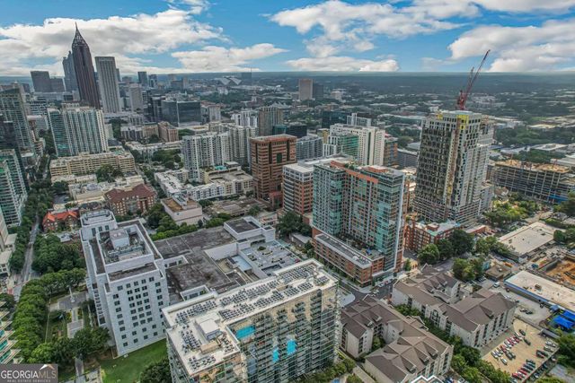 1074 Peachtree Walk NE B414, Atlanta, GA 30309