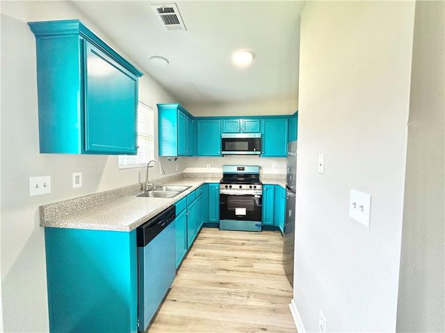 736 Wheel House Lane B, Monroe, GA 30655