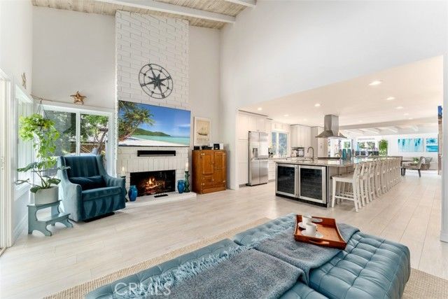 499 Nyes Place, Laguna Beach, CA 92651