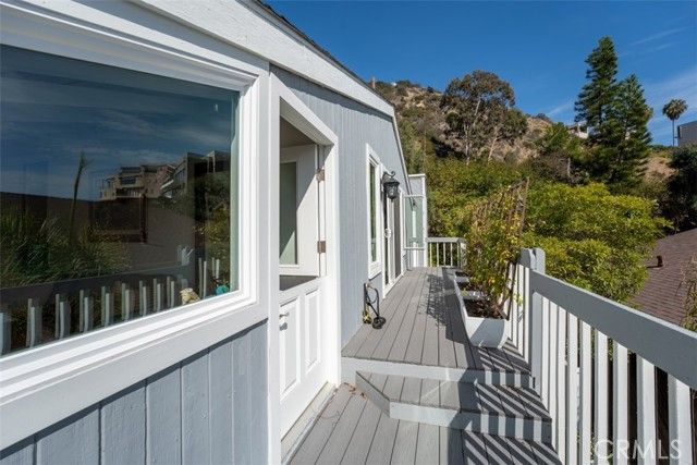 499 Nyes Place, Laguna Beach, CA 92651