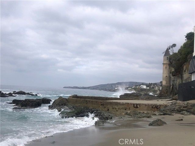 499 Nyes Place, Laguna Beach, CA 92651