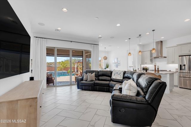 13455 N Cape Marigold Drive, Oro Valley, AZ 85755