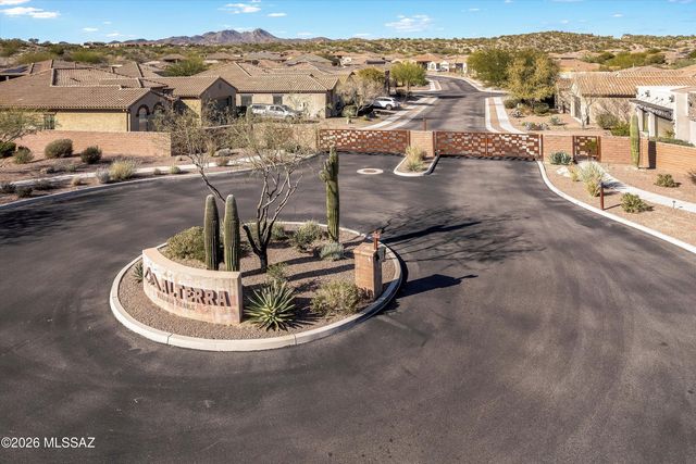 13455 N Cape Marigold Drive, Oro Valley, AZ 85755