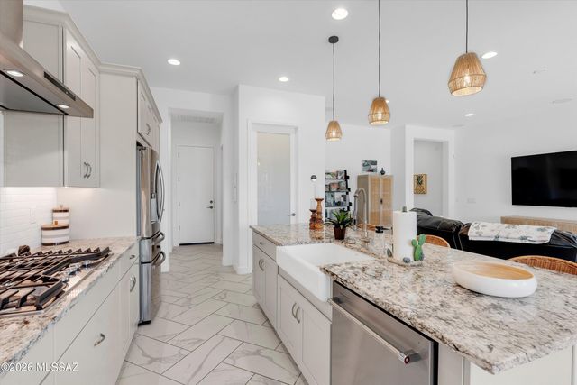 13455 N Cape Marigold Drive, Oro Valley, AZ 85755