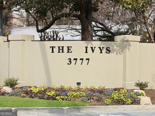 49 Ivy Gates NE, Atlanta, GA 30342