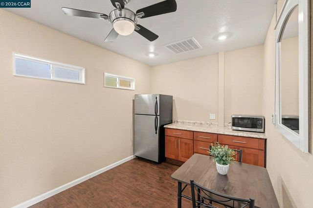 2035 Sherman Dr, Pleasant Hill, CA 94523