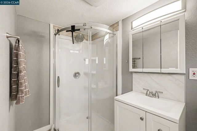 2035 Sherman Dr, Pleasant Hill, CA 94523