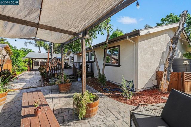 2035 Sherman Dr, Pleasant Hill, CA 94523