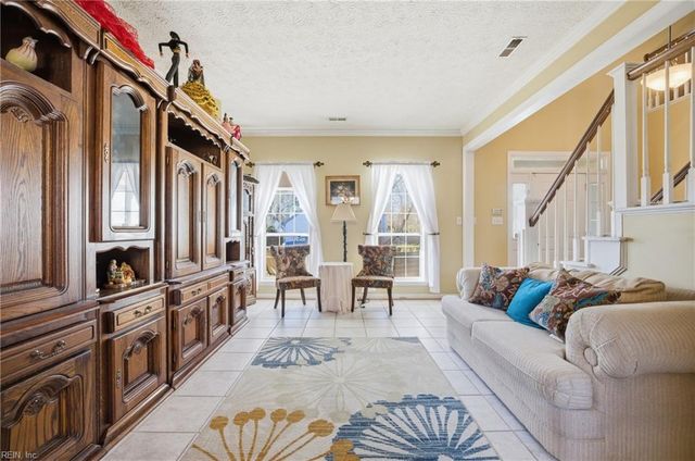 906 Dunhill WAY, Newport News, VA 23602