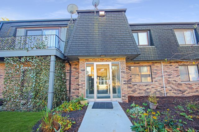 830 E 191st Place 709, Glenwood, IL 60425