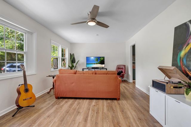 2117 Gibbs Drive, Tallahassee, FL 32303
