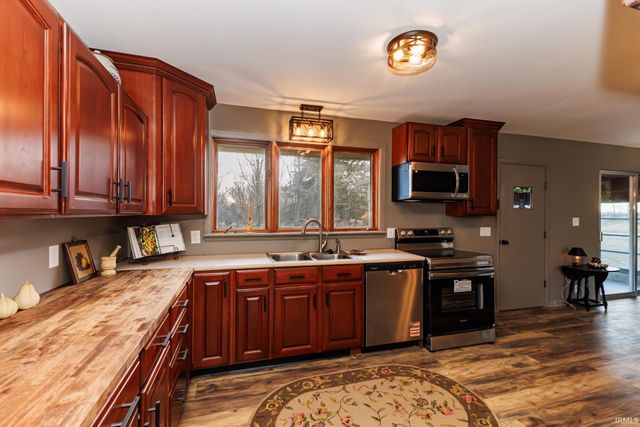 1501 W Red Maple Road, Muncie, IN 47303